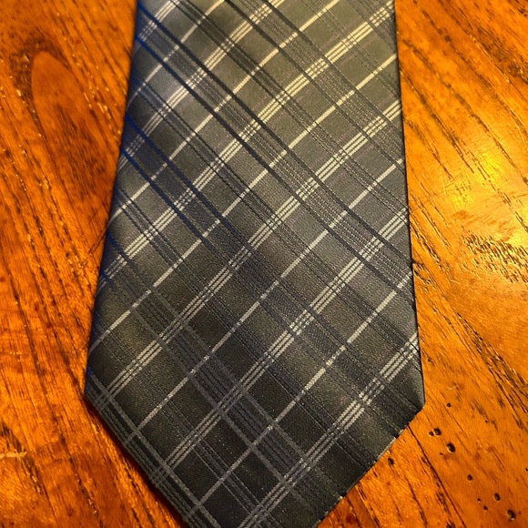 Calvin Klein Mens 100% Silk Tie Plaid NEW! - Picture 6 of 6
